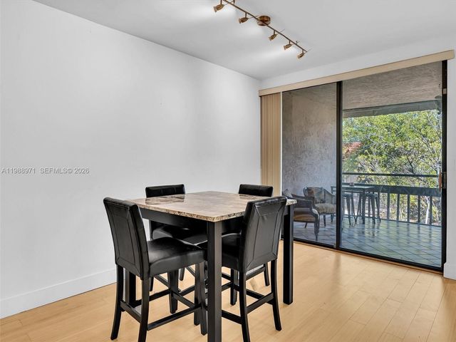 770 NE 199th St 204F, Miami, FL 33179