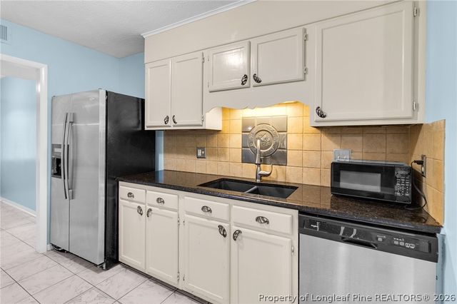 6933 Timbercroft Lane, Fayetteville, NC 28314