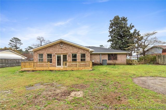 6933 Timbercroft Lane, Fayetteville, NC 28314