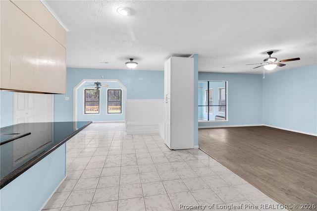 6933 Timbercroft Lane, Fayetteville, NC 28314