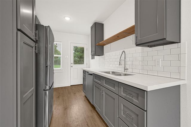 7529 Westover Street A, Houston, TX 77087
