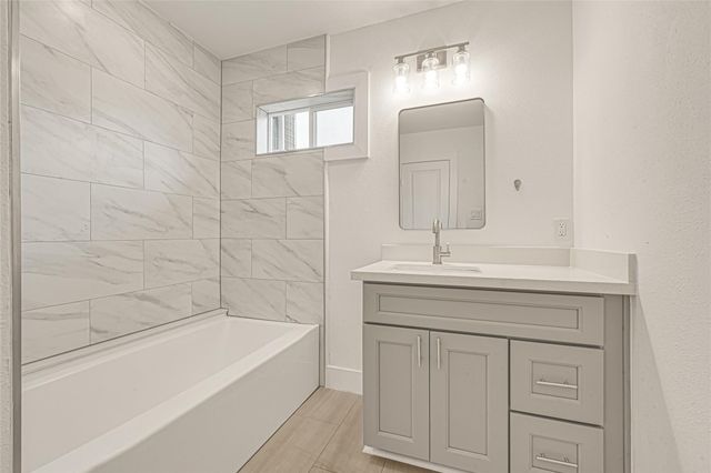 7529 Westover Street A, Houston, TX 77087