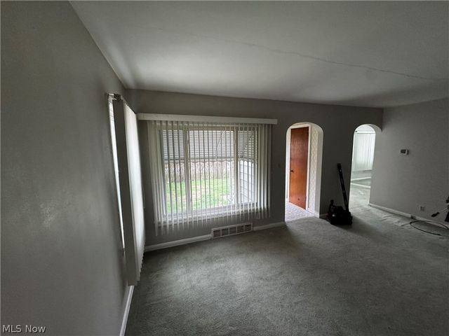 870 Frederick Boulevard, Akron, OH 44320