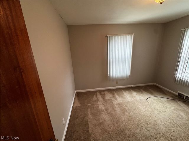 870 Frederick Boulevard, Akron, OH 44320