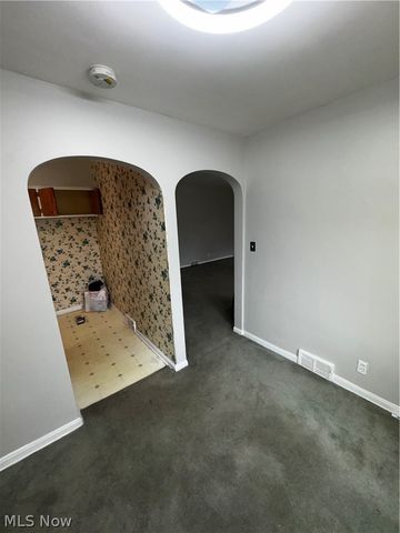 870 Frederick Boulevard, Akron, OH 44320