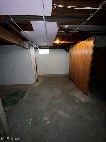 870 Frederick Boulevard, Akron, OH 44320
