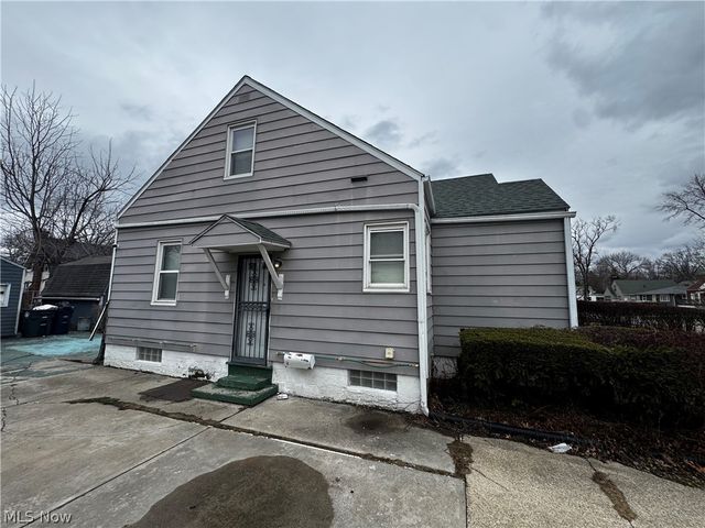 870 Frederick Boulevard, Akron, OH 44320