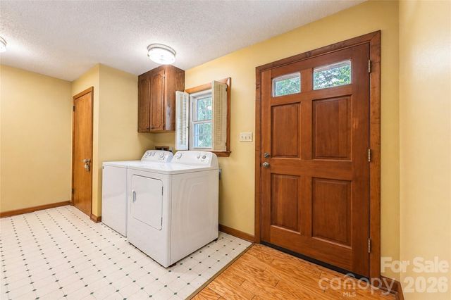 270 Lewis Ferry Road, Statesville, NC 28677