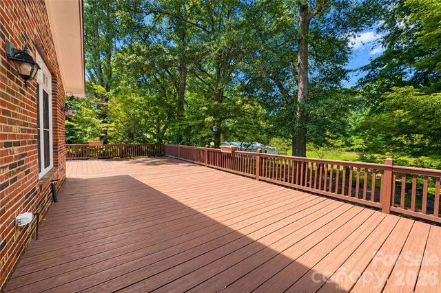 270 Lewis Ferry Road, Statesville, NC 28677