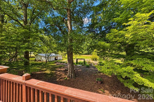 270 Lewis Ferry Road, Statesville, NC 28677