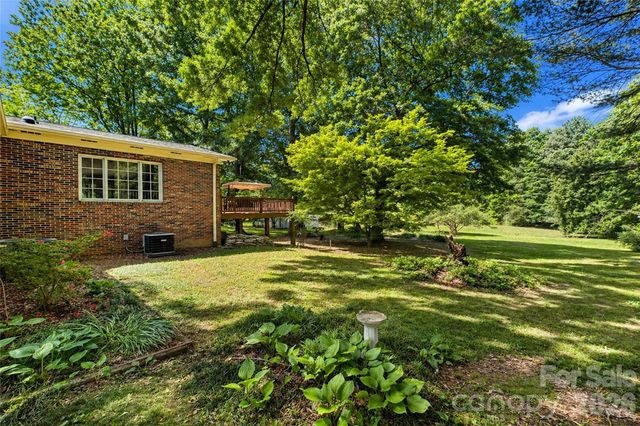 270 Lewis Ferry Road, Statesville, NC 28677