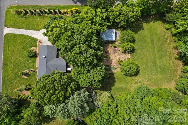 270 Lewis Ferry Road, Statesville, NC 28677