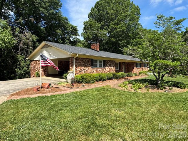 270 Lewis Ferry Road, Statesville, NC 28677