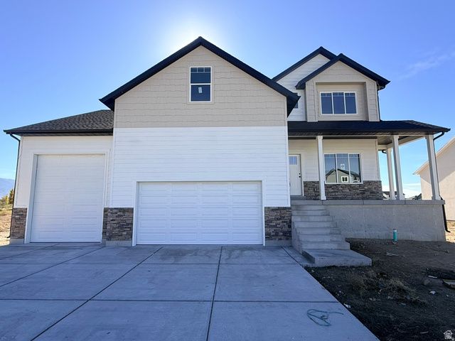 2405 W 3200 N, Farr West, UT 84404