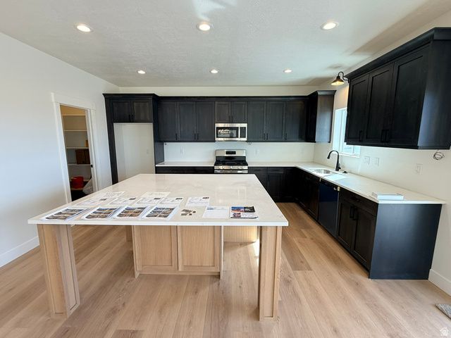 2405 W 3200 N, Farr West, UT 84404