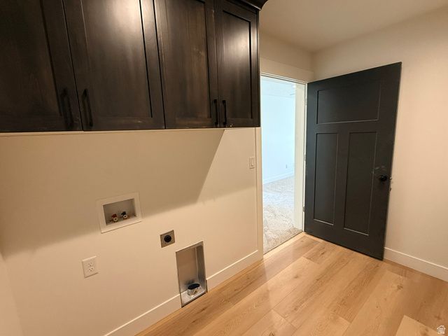 2405 W 3200 N, Farr West, UT 84404