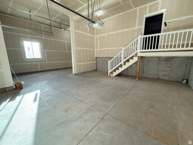 2405 W 3200 N, Farr West, UT 84404