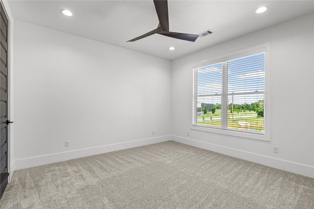 4427 S 88th Street, Bentonville, AR 72713