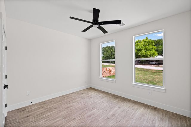 2712 Steepleridge Circle, Granbury, TX 76048