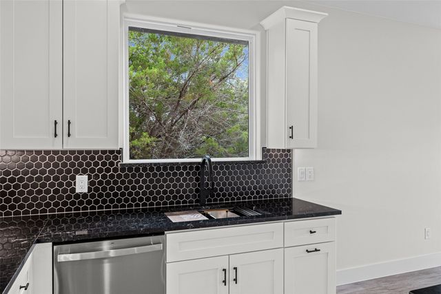2712 Steepleridge Circle, Granbury, TX 76048