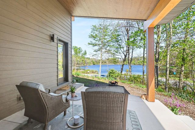 10329 Singer Lake Road, Baroda Twp, MI 49101