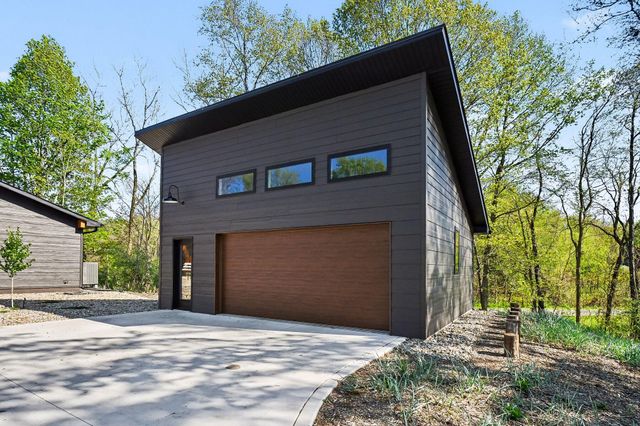 10329 Singer Lake Road, Baroda Twp, MI 49101