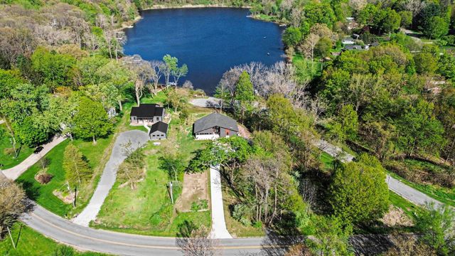 10329 Singer Lake Road, Baroda Twp, MI 49101