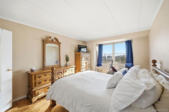 11 Park Avenue 6V, Mount Vernon, NY 10550