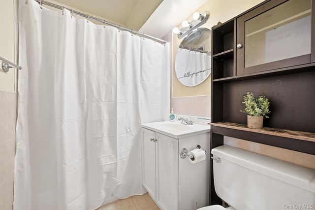 11 Park Avenue 6V, Mount Vernon, NY 10550