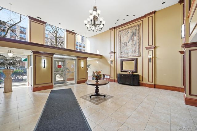 11 Park Avenue 6V, Mount Vernon, NY 10550