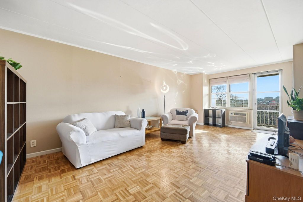 11 Park Avenue 6V, Mount Vernon, NY 10550