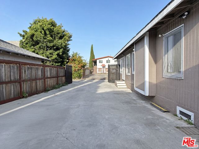 740 Daisy Avenue, Long Beach, CA 90813