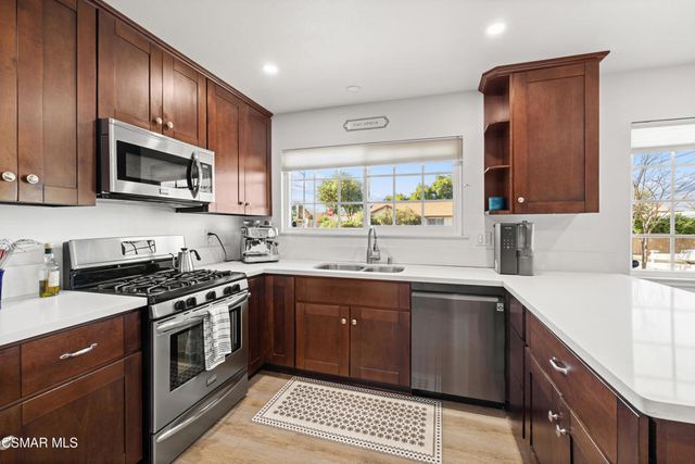 6 S Jerome Avenue, Newbury Park, CA 91320