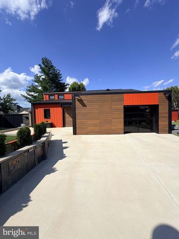13 FERRIS CT, New Castle, DE 19720
