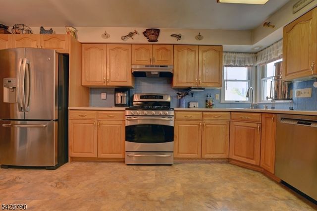 348 Boulevard, Pequannock Twp., NJ 07444