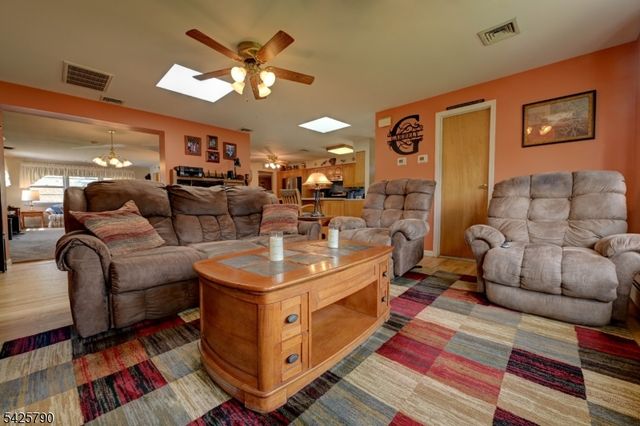 348 Boulevard, Pequannock Twp., NJ 07444