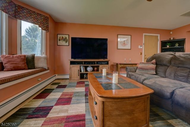 348 Boulevard, Pequannock Twp., NJ 07444