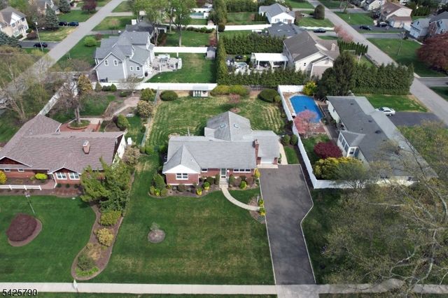 348 Boulevard, Pequannock Twp., NJ 07444