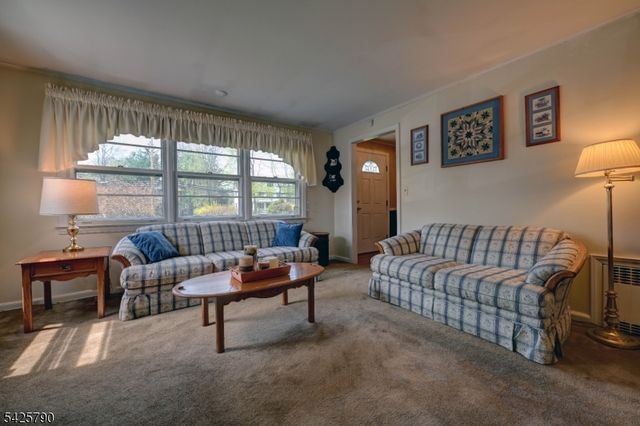 348 Boulevard, Pequannock Twp., NJ 07444