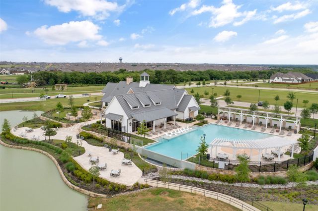 908 Bridle Path Parkway, Aubrey, TX 76227