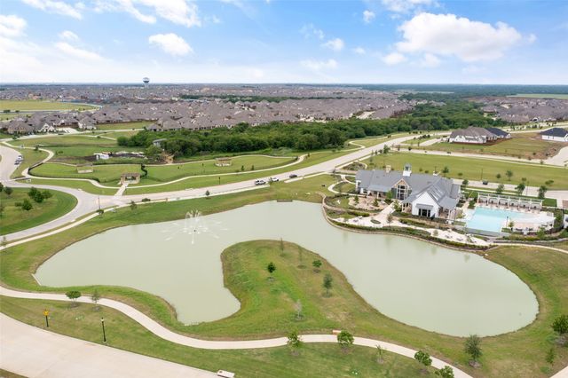 908 Bridle Path Parkway, Aubrey, TX 76227