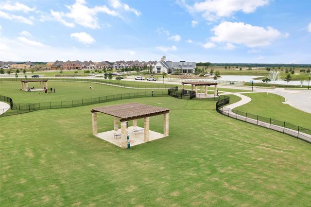908 Bridle Path Parkway, Aubrey, TX 76227
