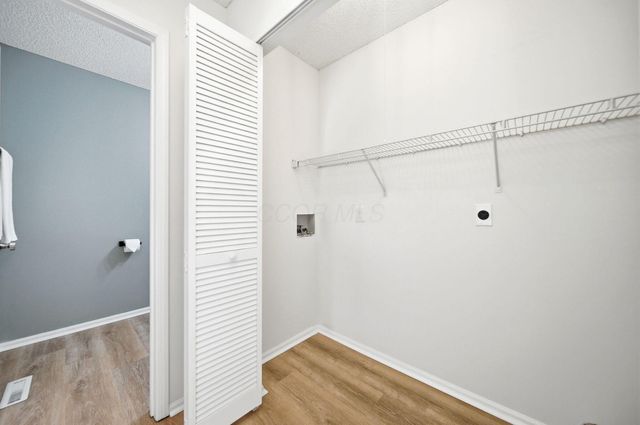 1995 Michelle Drive, Grove City, OH 43123