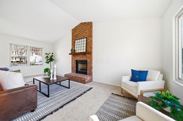 1995 Michelle Drive, Grove City, OH 43123