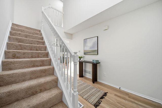 1995 Michelle Drive, Grove City, OH 43123