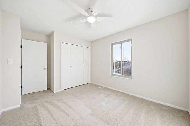 1995 Michelle Drive, Grove City, OH 43123