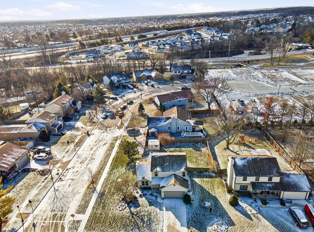 1995 Michelle Drive, Grove City, OH 43123