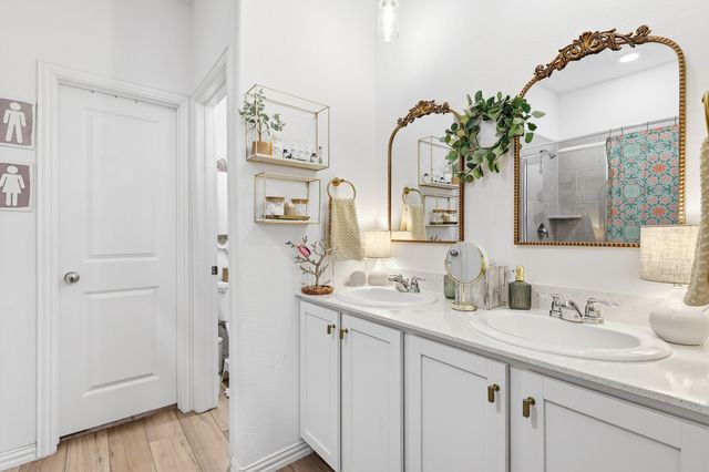 528 Ranchito Pass, Fort Worth, TX 76052