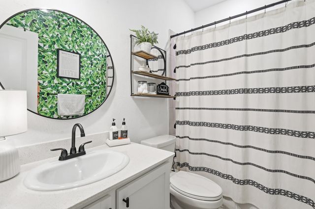 528 Ranchito Pass, Fort Worth, TX 76052