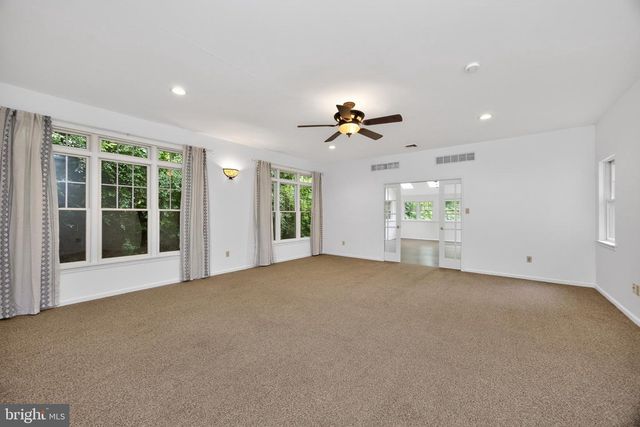 2 WYNDHAM HILL DR, Reading, PA 19606